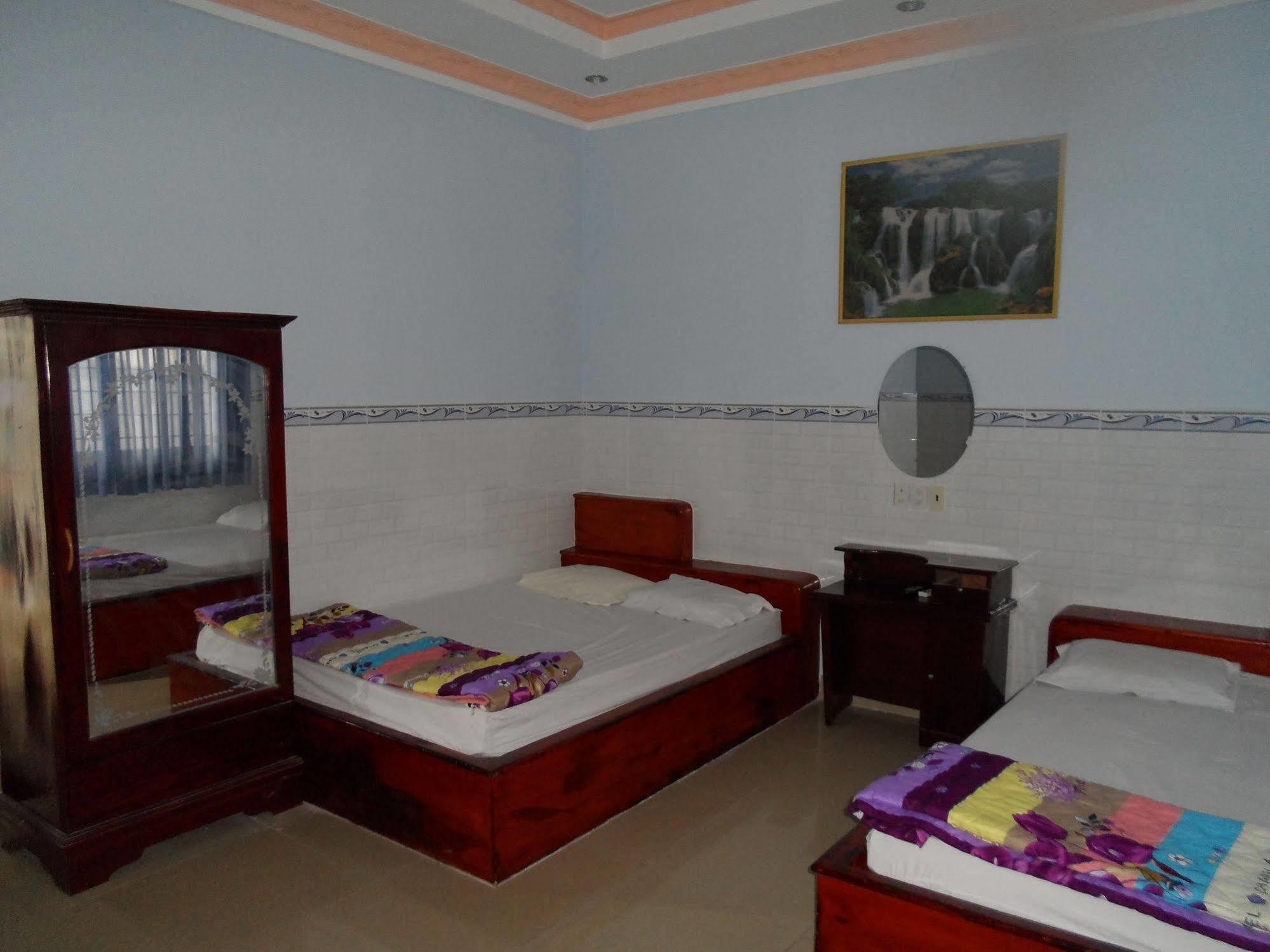 Rang Dong Hotel Mỹ Tho Esterno foto