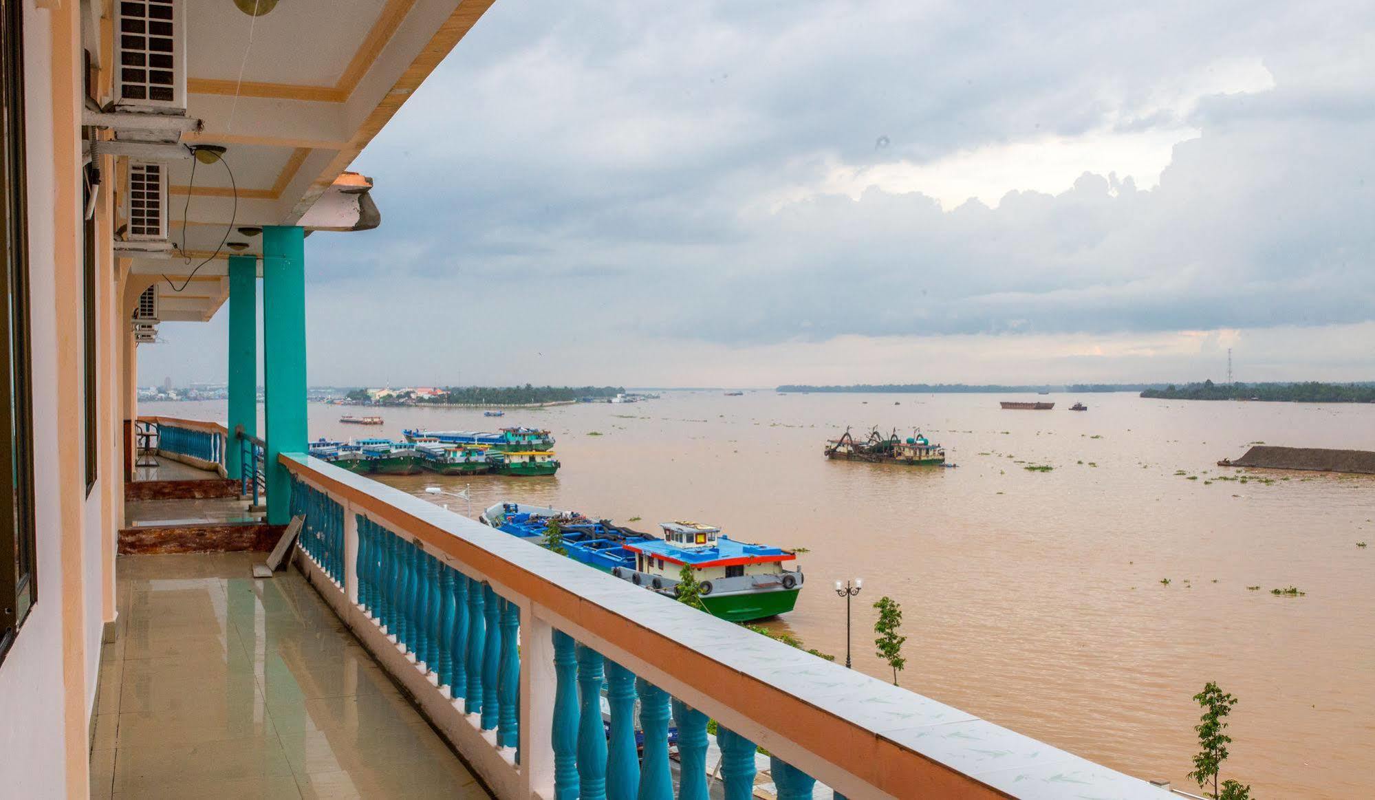 Rang Dong Hotel Mỹ Tho Esterno foto